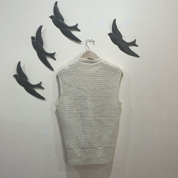 Vintage Aran Irish Fisherman Hand Knit Wool Vest With Embroidered Shamrock - S/M - Picture 2 of 8